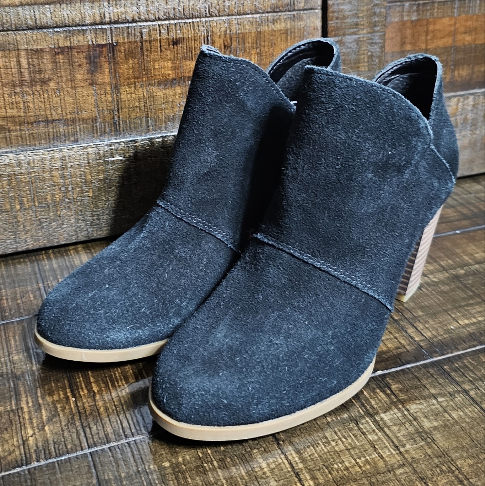 Koolaburra By UGG W Nacie Black Suede Side Zip Chunky Heel Ankle Boot Womens 6.5